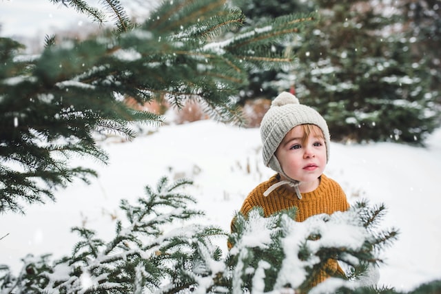 Jak ubrać chłopca na roczek zimą?