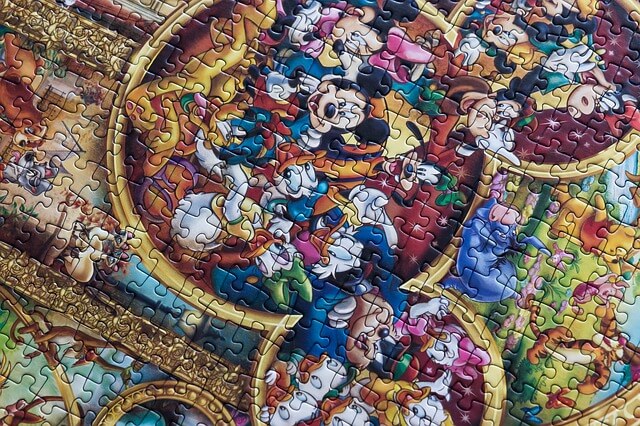 Puzzle z postaciami z bajek